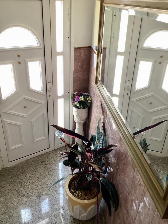 Apartmán Atico Con Terraza O Grove Exteriér fotografie