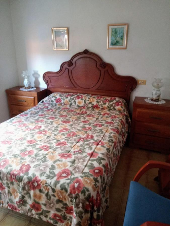 Apartmán Atico Con Terraza O Grove Exteriér fotografie